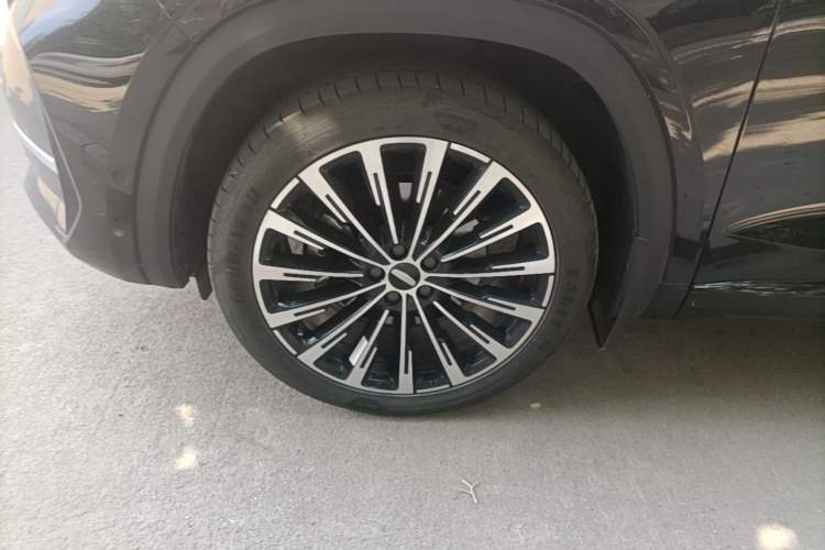 Used Geely Auto Monjaro L Intelligent Engine 2024 1.5T Tiangong Edition Left Front Wheel Hub
