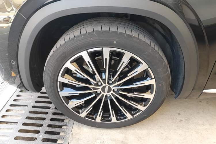 Used Geely Auto Monjaro L Intelligent Engine 2024 1.5T Tiangong Edition Left Front Wheel Hub