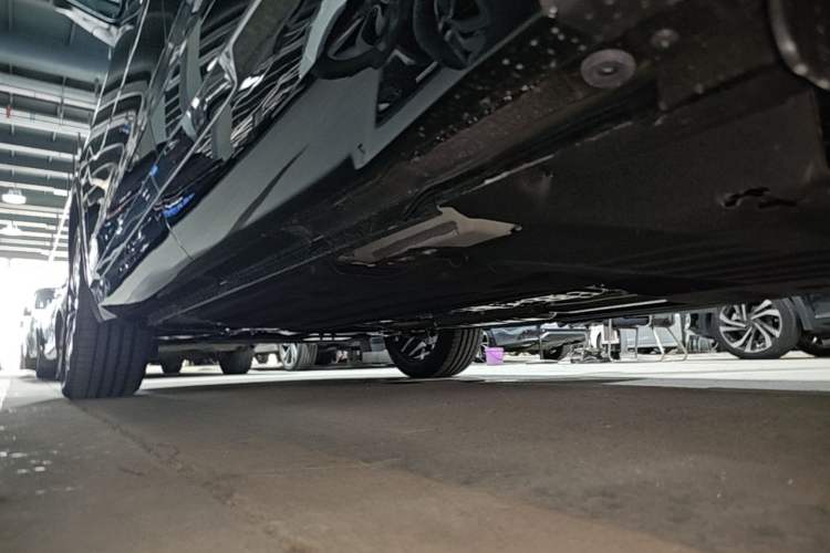 Used Geely Auto Monjaro L Intelligent Engine 2024 1.5T Galaxy Edition Left Side Sill