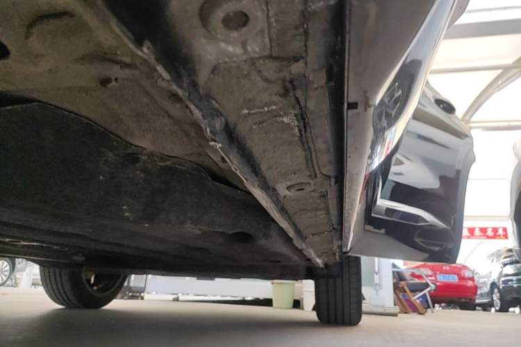 Used Geely Auto Monjaro L Intelligent Engine 2024 1.5T Tiangong Edition Left Side Sill
