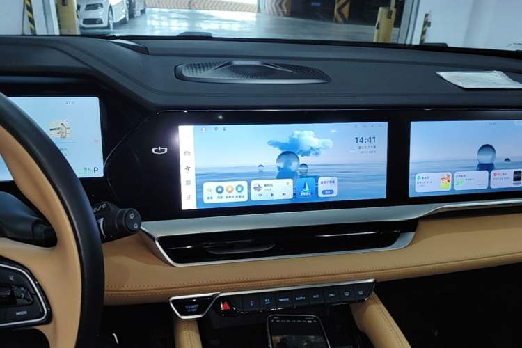 Used Geely Auto Monjaro L Intelligent Engine 2024 1.5T Tiangong Edition Audio And AC Panel