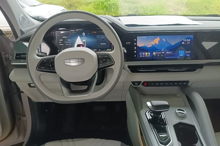 Used Geely Auto Monjaro L Intelligent Engine 2024 1.5T Tiangong Edition Center Console