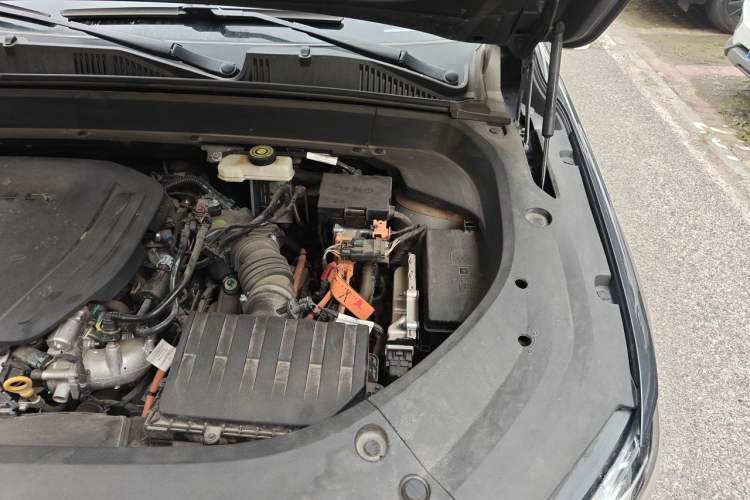Used Geely Auto Monjaro L Intelligent Engine 2024 1.5T Galaxy Edition Engine Bay Left