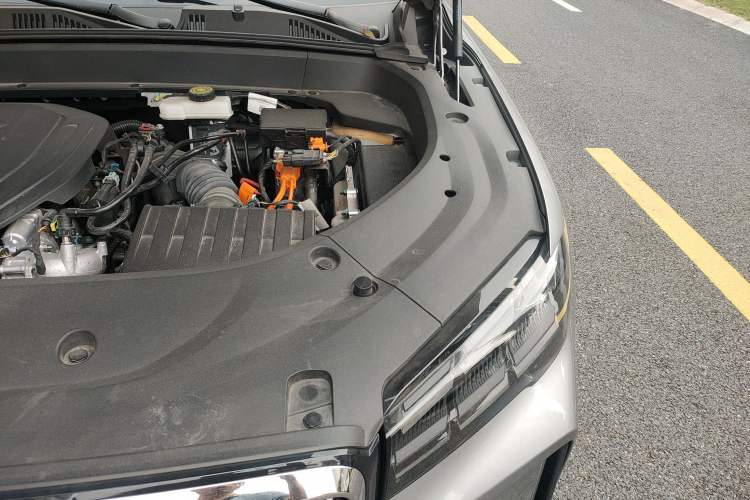 Used Geely Auto Monjaro L Intelligent Engine 2024 1.5T Tiangong Edition Engine Bay Left