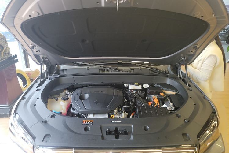 Used Geely Auto Monjaro L Intelligent Engine 2024 1.5T Tiangong Edition Engine Bay