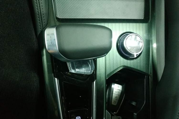 Used Geely Auto Monjaro L Intelligent Engine 2024 1.5T Tiangong Edition Gear Lever