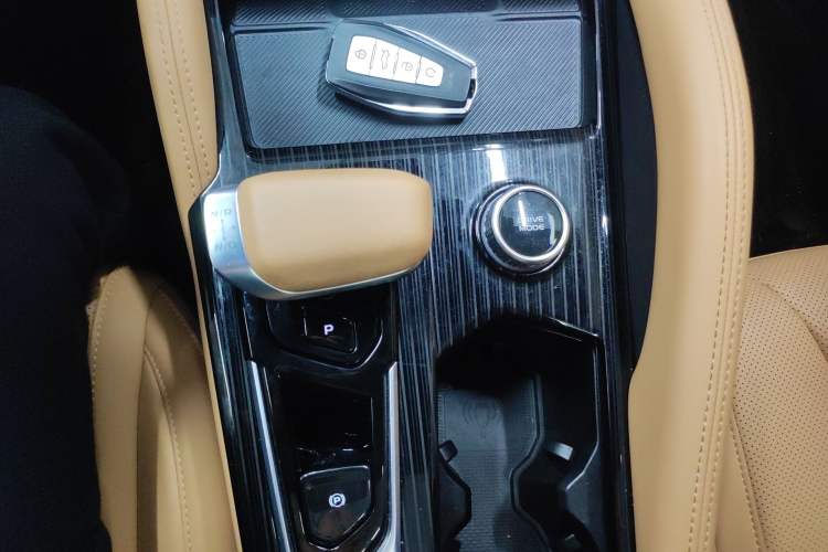 Used Geely Auto Monjaro L Intelligent Engine 2024 1.5T Galaxy Edition Gear Lever