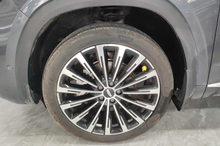 Used Geely Auto Monjaro L Intelligent Engine 2024 1.5T Galaxy Edition Left Front Wheel Hub