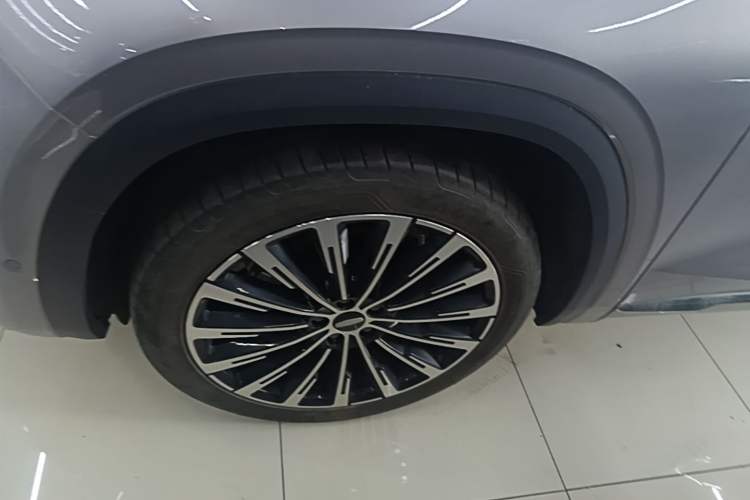 Used Geely Auto Monjaro L Intelligent Engine 2024 1.5T Tiangong Edition Left Front Wheel Hub