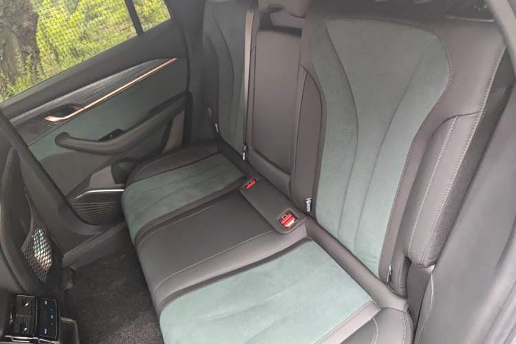 Used Geely Auto Monjaro L Intelligent Engine 2024 1.5T Tiangong Edition Left Rear Seat