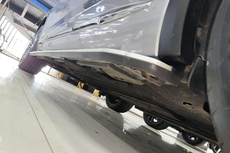 Used Geely Auto Monjaro L Intelligent Engine 2024 1.5T Tiangong Edition Left Side Sill