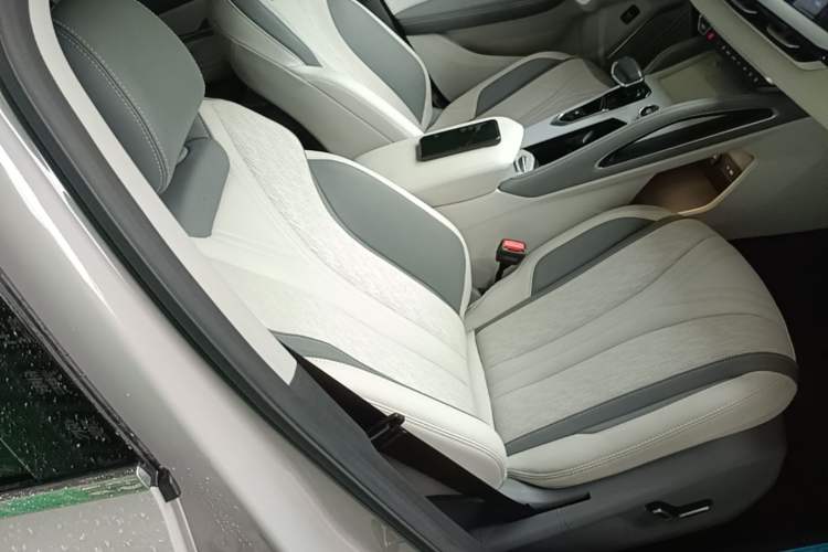 Used Geely Auto Monjaro L Intelligent Engine 2024 1.5T Tiangong Edition Right Front Seat