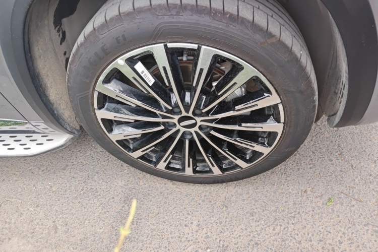 Used Geely Auto Monjaro L Intelligent Engine 2024 1.5T Tiangong Edition Right Front Wheel Hub