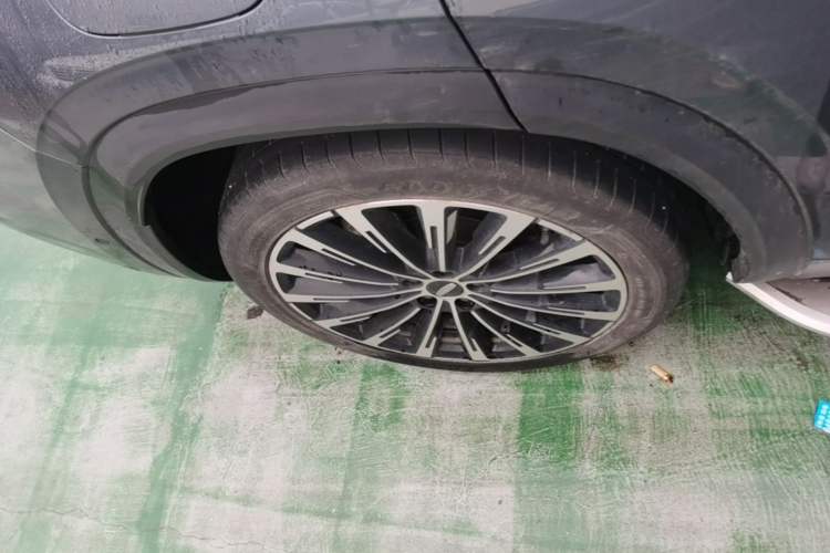 Used Geely Auto Monjaro L Intelligent Engine 2024 1.5T Tiangong Edition Right Rear Wheel Hub