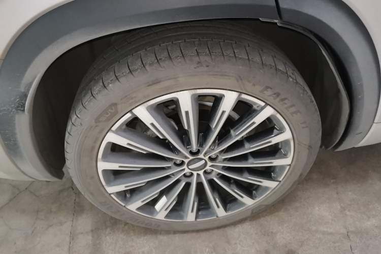 Used Geely Auto Monjaro L Intelligent Engine 2024 1.5T Tiangong Edition Right Rear Wheel Hub