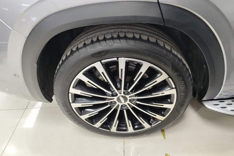 Used Geely Auto Monjaro L Intelligent Engine 2024 1.5T Tiangong Edition Right Rear Wheel Hub