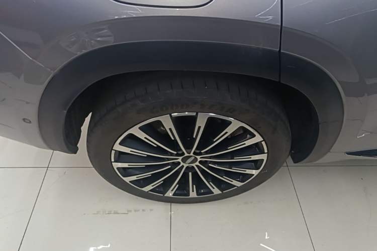 Used Geely Auto Monjaro L Intelligent Engine 2024 1.5T Tiangong Edition Right Rear Wheel Hub