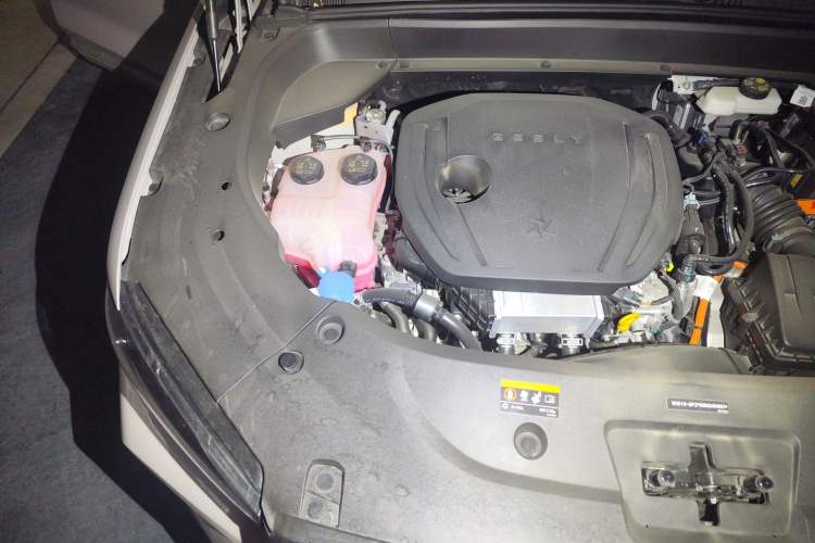 Used Geely Auto Monjaro L Intelligent Engine 2024 1.5T Tiangong Edition Engine Bay Right