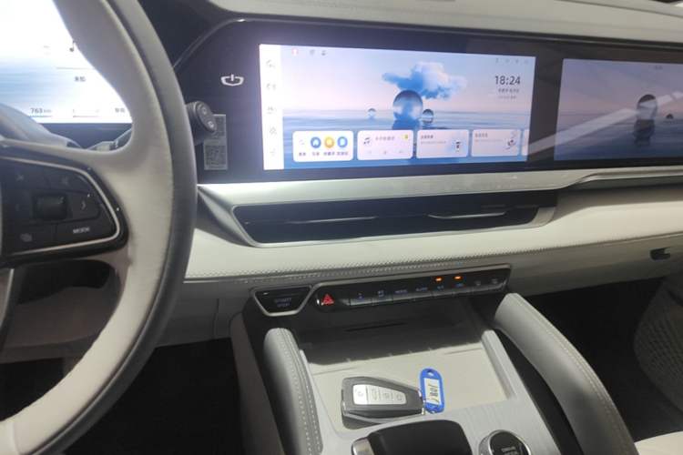 Used Geely Auto Monjaro L Intelligent Engine 2024 1.5T Tiangong Edition Audio And AC Panel
