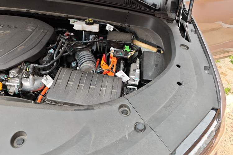 Used Geely Auto Monjaro L Intelligent Engine 2024 1.5T Galaxy Edition Engine Bay Left