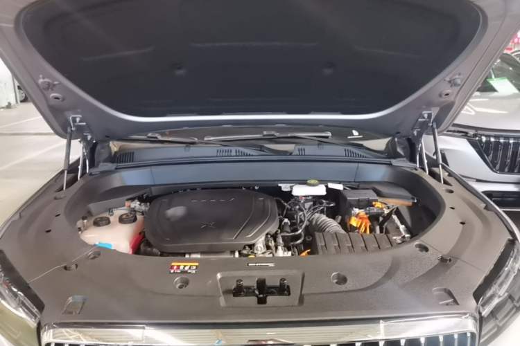 Used Geely Auto Monjaro L Intelligent Engine 2024 1.5T Tiangong Edition Engine Bay