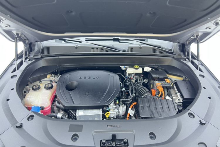 Used Geely Auto Monjaro L Intelligent Engine 2024 1.5T Tiangong Edition Engine Bay