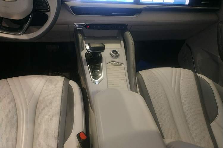Used Geely Auto Monjaro L Intelligent Engine 2024 1.5T Tiangong Edition Gear Lever