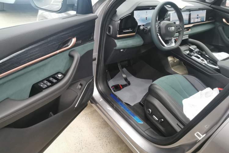 Used Geely Auto Monjaro L Intelligent Engine 2024 1.5T Tiangong Edition Interior 3