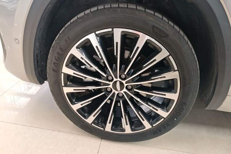 Used Geely Auto Monjaro L Intelligent Engine 2024 1.5T Tiangong Edition Left Front Wheel Hub