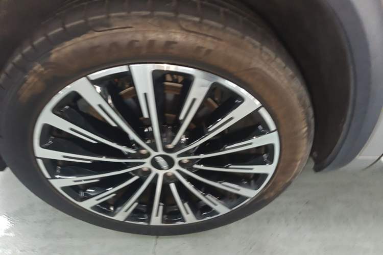 Used Geely Auto Monjaro L Intelligent Engine 2024 1.5T Tiangong Edition Left Front Wheel Hub
