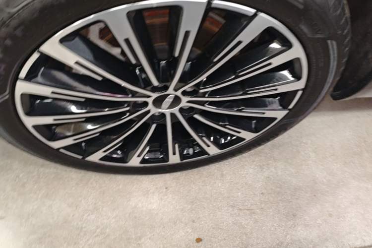 Used Geely Auto Monjaro L Intelligent Engine 2024 1.5T Tiangong Edition Left Front Wheel Hub