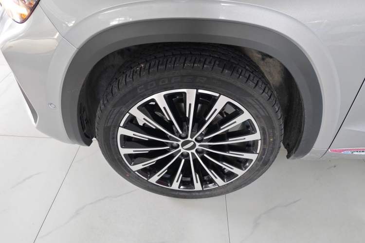 Used Geely Auto Monjaro L Intelligent Engine 2024 1.5T Galaxy Edition Left Front Wheel Hub
