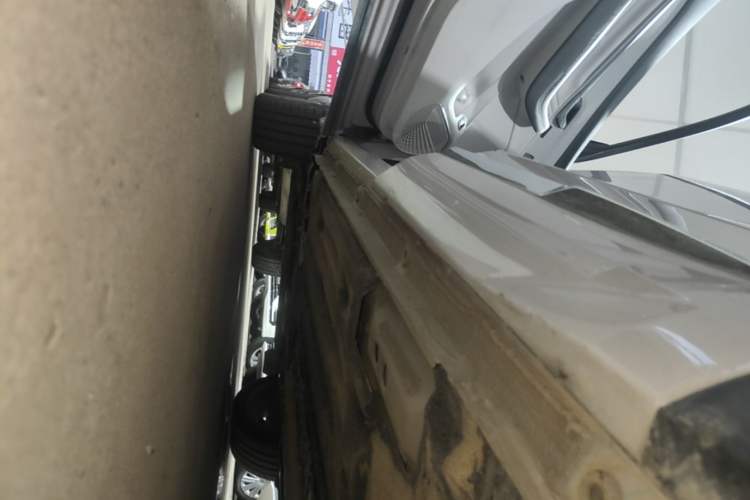 Used Geely Auto Monjaro L Intelligent Engine 2024 1.5T Tiangong Edition Left Side Sill