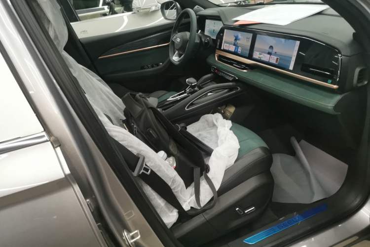 Used Geely Auto Monjaro L Intelligent Engine 2024 1.5T Tiangong Edition Right Front Seat