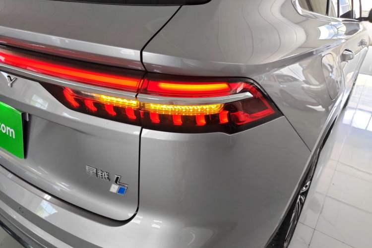 Used Geely Auto Monjaro L Intelligent Engine 2024 1.5T Galaxy Edition Right Rear Taillight