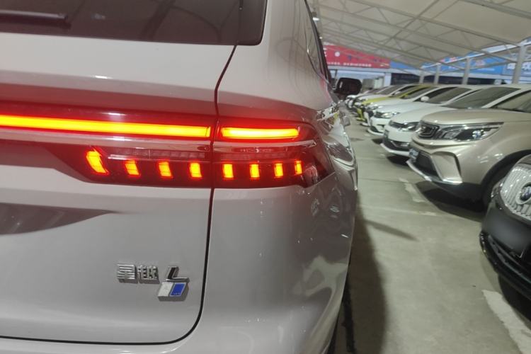 Used Geely Auto Monjaro L Intelligent Engine 2024 1.5T Tiangong Edition Right Rear Taillight