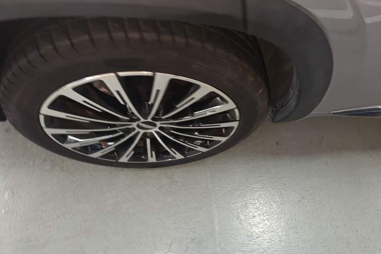 Used Geely Auto Monjaro L Intelligent Engine 2024 1.5T Tiangong Edition Right Rear Wheel Hub