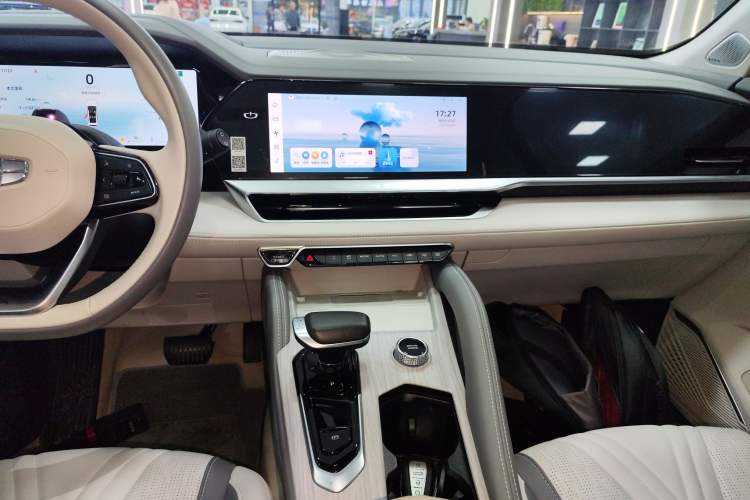 Used Geely Auto Monjaro L Intelligent Engine 2024 1.5T Tiangong Edition Audio And AC Panel