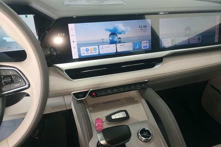 Used Geely Auto Monjaro L Intelligent Engine 2024 1.5T Tiangong Edition Audio And AC Panel
