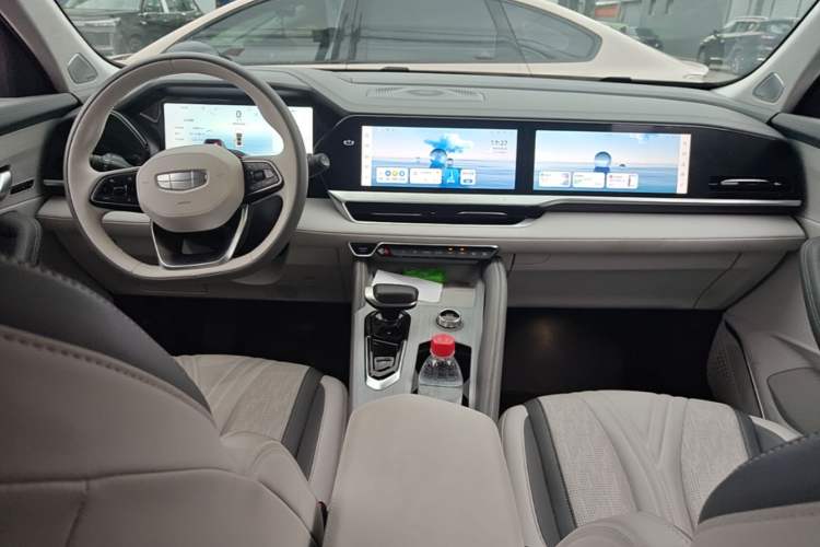Used Geely Auto Monjaro L Intelligent Engine 2024 1.5T Tiangong Edition Center Console