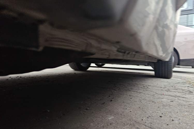 Used Geely Auto Monjaro L Intelligent Engine 2024 1.5T Tiangong Edition Chassis Rear Right