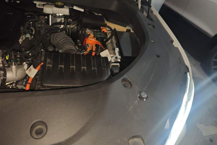 Used Geely Auto Monjaro L Intelligent Engine 2024 1.5T Tiangong Edition Engine Bay Left