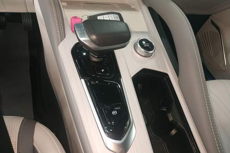 Used Geely Auto Monjaro L Intelligent Engine 2024 1.5T Tiangong Edition Gear Lever