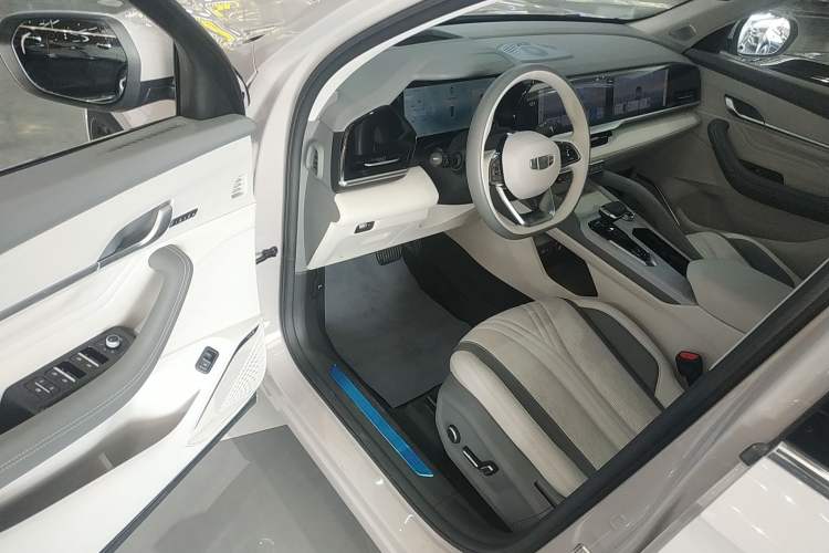 Used Geely Auto Monjaro L Intelligent Engine 2024 1.5T Tiangong Edition Interior 3