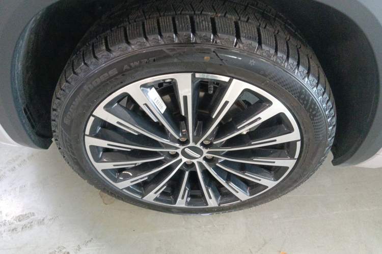 Used Geely Auto Monjaro L Intelligent Engine 2024 1.5T Tiangong Edition Left Front Wheel Hub