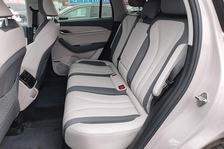 Used Geely Auto Monjaro L Intelligent Engine 2024 1.5T Tiangong Edition Left Rear Seat