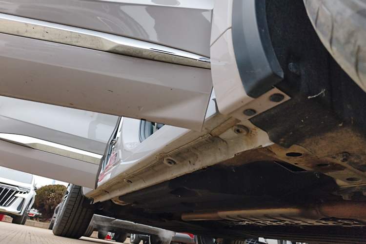 Used Geely Auto Monjaro L Intelligent Engine 2024 1.5T Tiangong Edition Right Side Sill