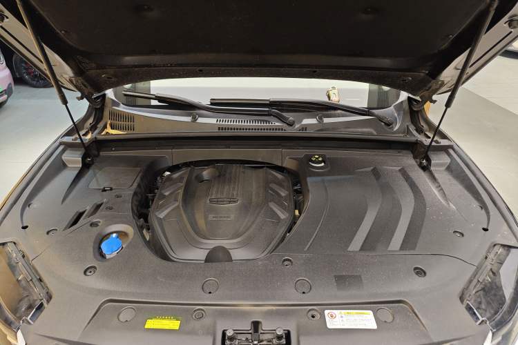 Used Geely Auto Monjaro New Energy 2019 Updated 400T YAOXINGER Pure Electric Range of 56 KM Engine Bay