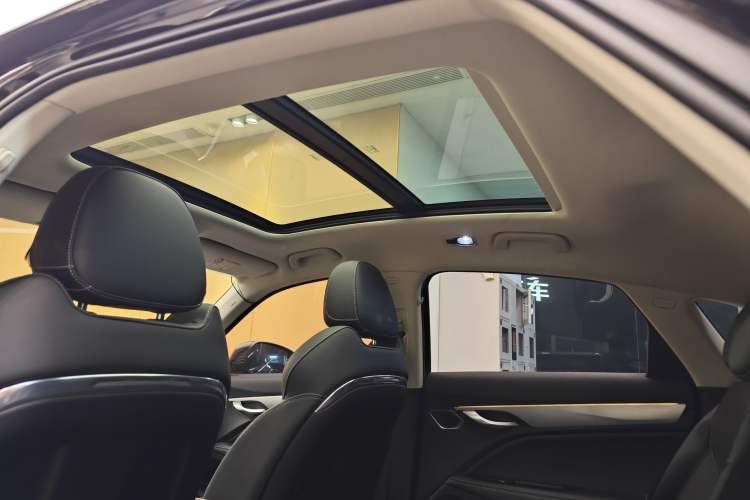 Used Geely Auto Monjaro New Energy 2019 Updated 400T YAOXINGER Pure Electric Range of 56 KM Headliner
