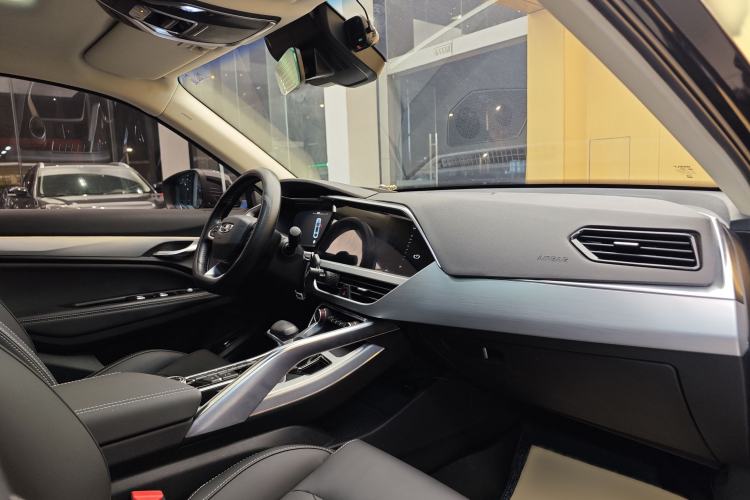 Used Geely Auto Monjaro New Energy 2019 Updated 400T YAOXINGER Pure Electric Range of 56 KM Interior 14